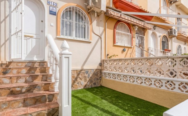 Resale - Town House -
Orihuela Costa - Costa Blanca