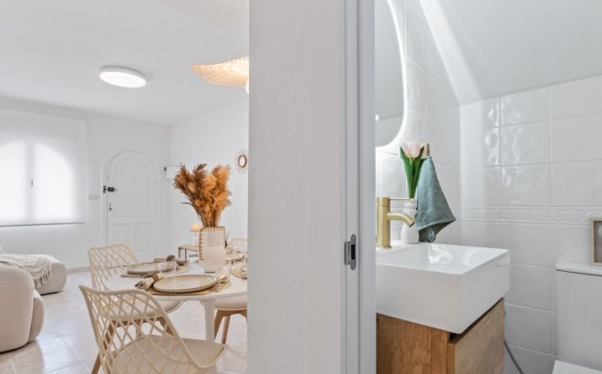 Resale - Town House -
Orihuela Costa - Costa Blanca