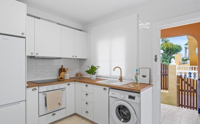 Resale - Town House -
Orihuela Costa - Costa Blanca