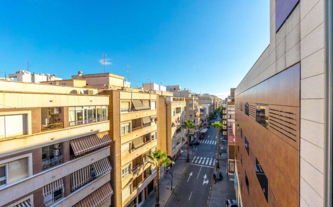 Resale - Apartment -
Torrevieja - Costa Blanca