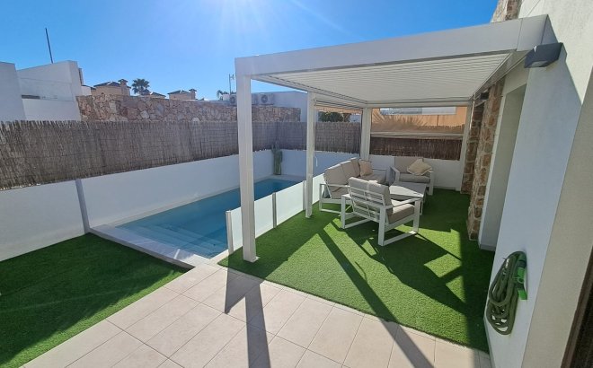 Resale - Villa -
Cabo Roig - Costa Blanca