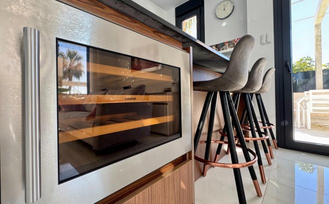 Herverkoop - Villa -
Orihuela Costa - Lomas de Cabo Roig