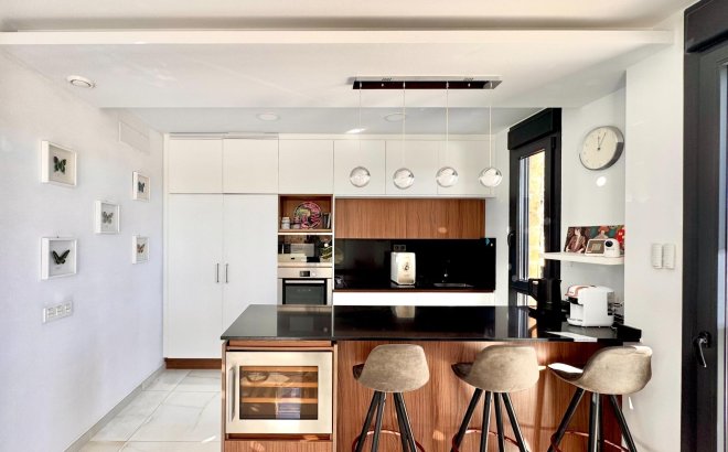 Herverkoop - Villa -
Orihuela Costa - Lomas de Cabo Roig