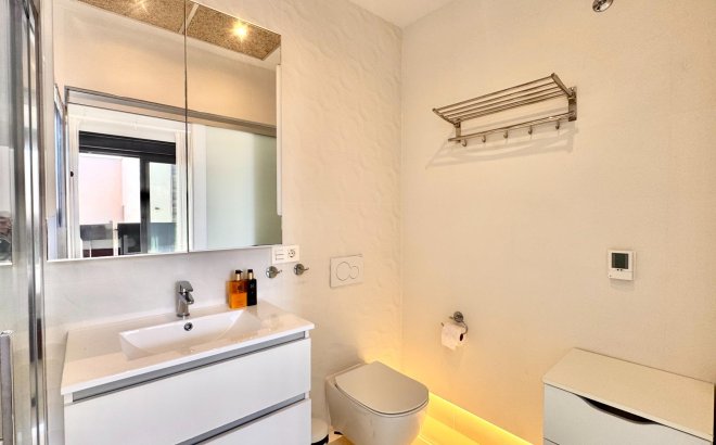 Herverkoop - Villa -
Orihuela Costa - Lomas de Cabo Roig