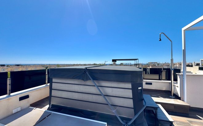 Herverkoop - Villa -
Orihuela Costa - Lomas de Cabo Roig