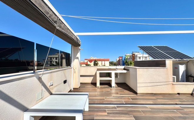 Herverkoop - Villa -
Orihuela Costa - Lomas de Cabo Roig