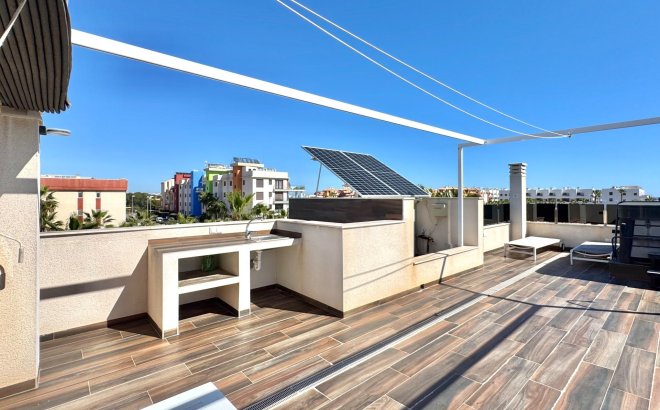 Herverkoop - Villa -
Orihuela Costa - Lomas de Cabo Roig