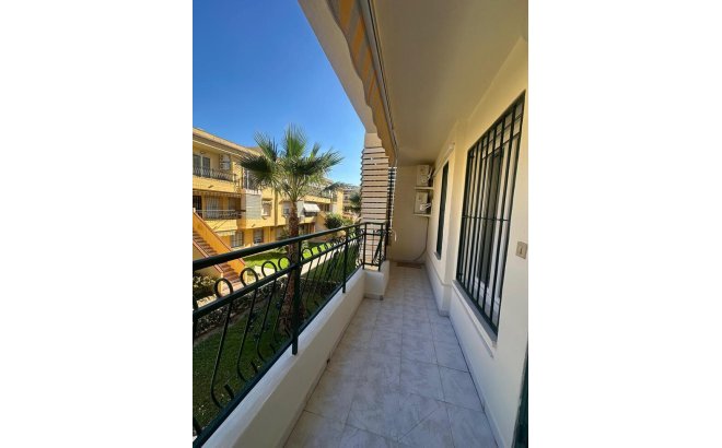 Resale - Apartment -
Torrevieja - La Veleta