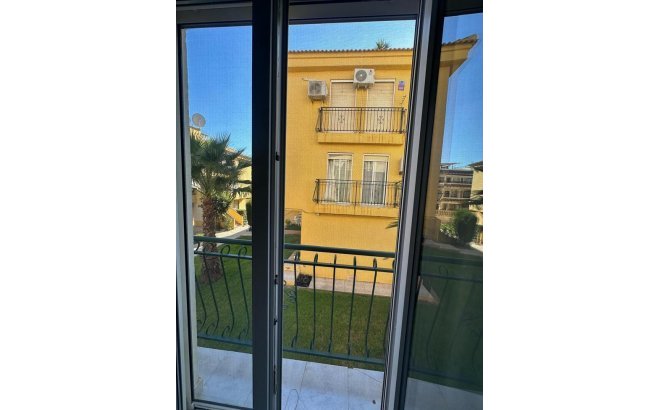 Resale - Apartment -
Torrevieja - La Veleta