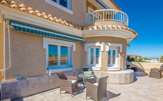 Revente - Villa -
Torrevieja - Costa Blanca