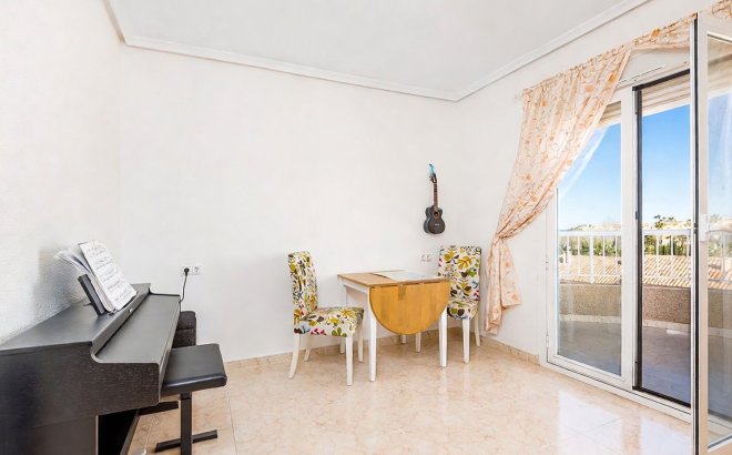 Revente - Villa -
Torrevieja - Costa Blanca