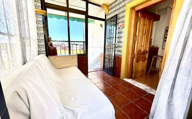 Herverkoop - Appartement -
Punta Prima - Costa Blanca