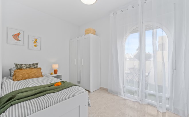Resale - Town House -
Playa Flamenca - Costa Blanca