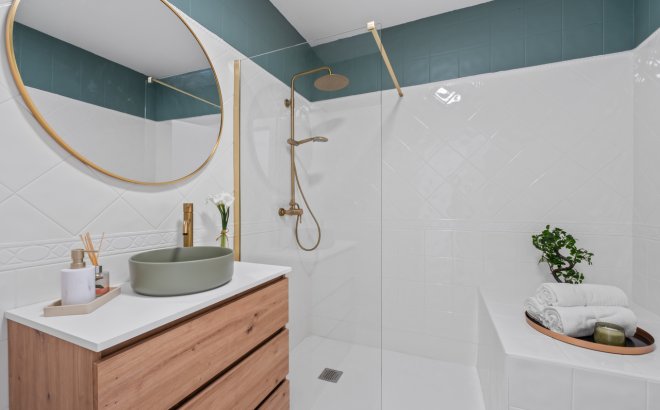 Resale - Town House -
La Florida - Inland