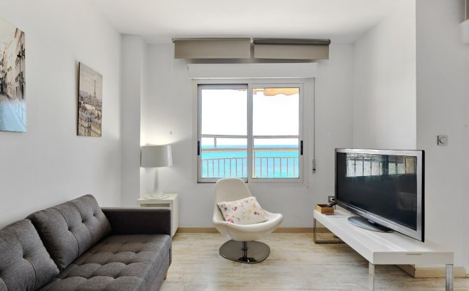 Revente - Appartement -
Torrevieja - Playa del Cura