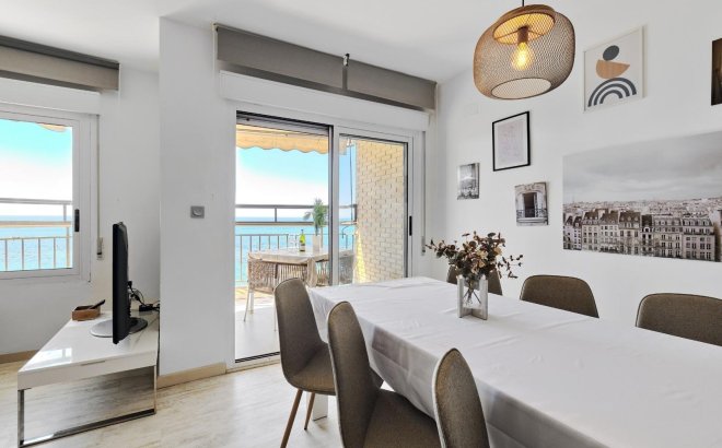 Revente - Appartement -
Torrevieja - Playa del Cura