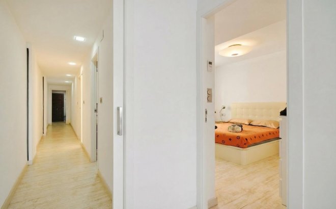 Revente - Appartement -
Torrevieja - Playa del Cura