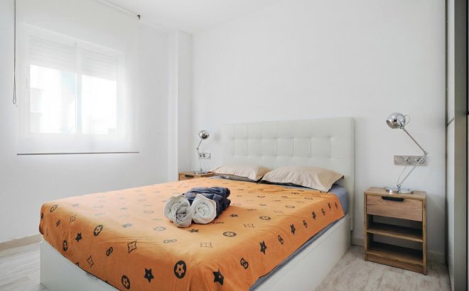 Revente - Appartement -
Torrevieja - Playa del Cura