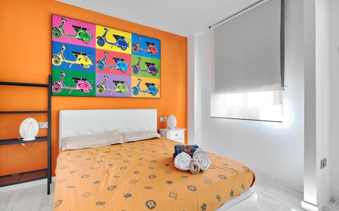 Revente - Appartement -
Torrevieja - Playa del Cura