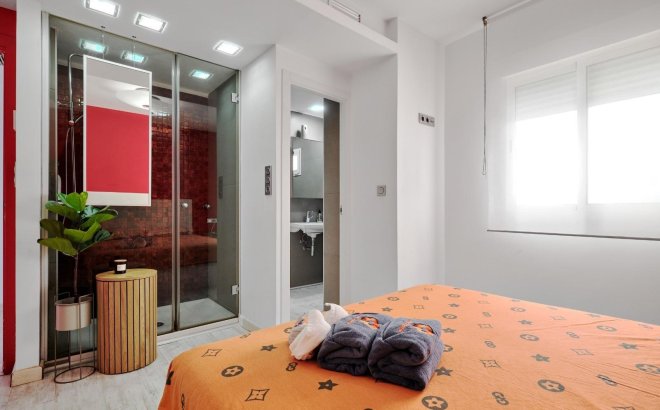 Revente - Appartement -
Torrevieja - Playa del Cura