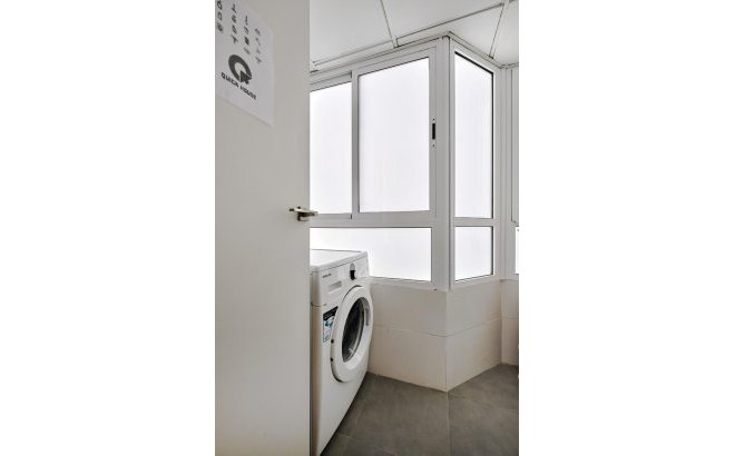 Revente - Appartement -
Torrevieja - Playa del Cura