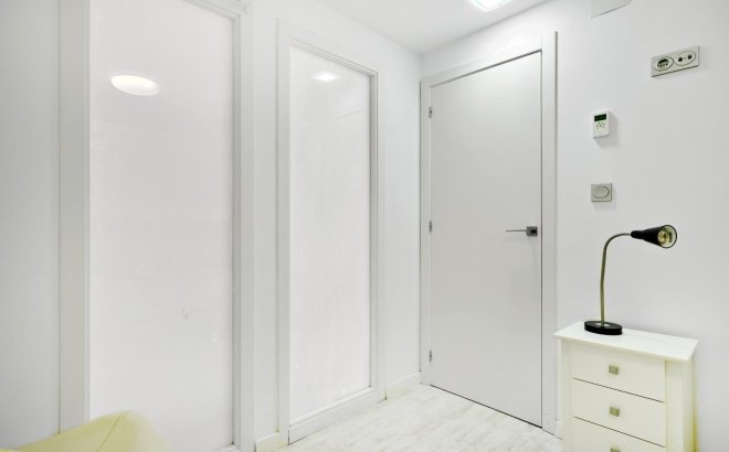 Revente - Appartement -
Torrevieja - Playa del Cura