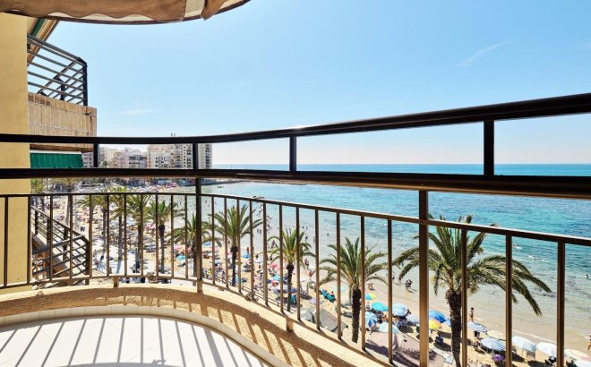 Revente - Appartement -
Torrevieja - Playa del Cura