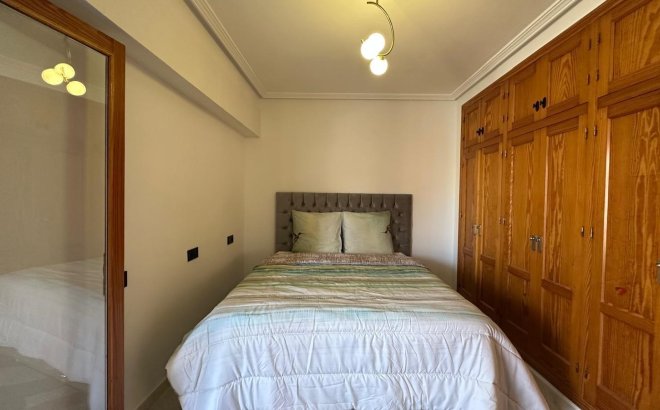 Herverkoop - Appartement -
Torrevieja - Centro