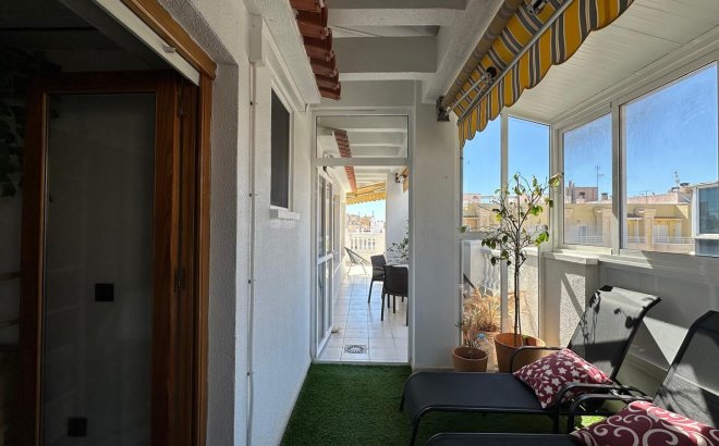 Herverkoop - Appartement -
Torrevieja - Centro
