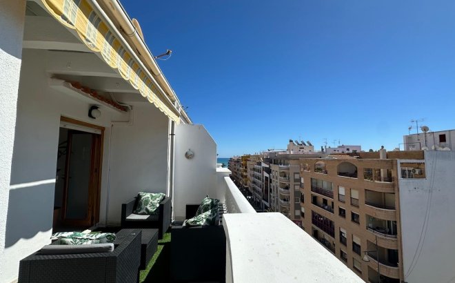 Herverkoop - Appartement -
Torrevieja - Centro
