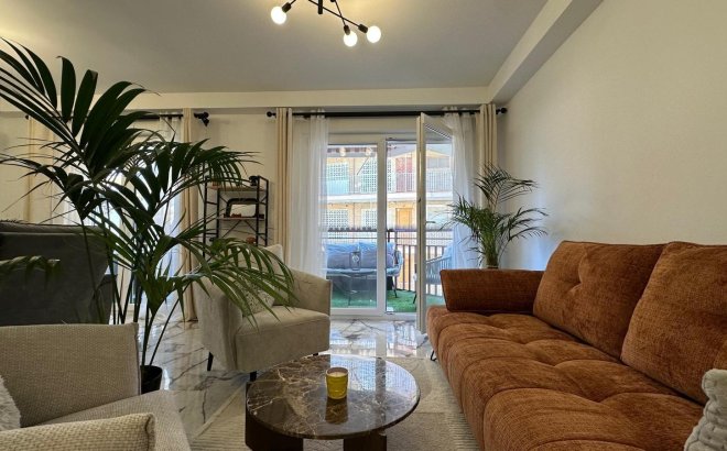 Revente - Appartement -
Torrevieja - Playa del Cura