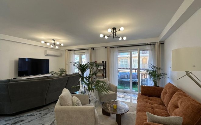 Revente - Appartement -
Torrevieja - Playa del Cura