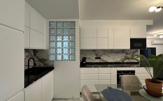 Revente - Appartement -
Torrevieja - Playa del Cura