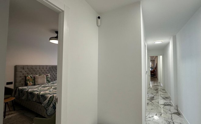 Revente - Appartement -
Torrevieja - Playa del Cura