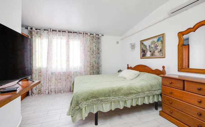 Revente - Town House -
Torrevieja - Calas Blanca