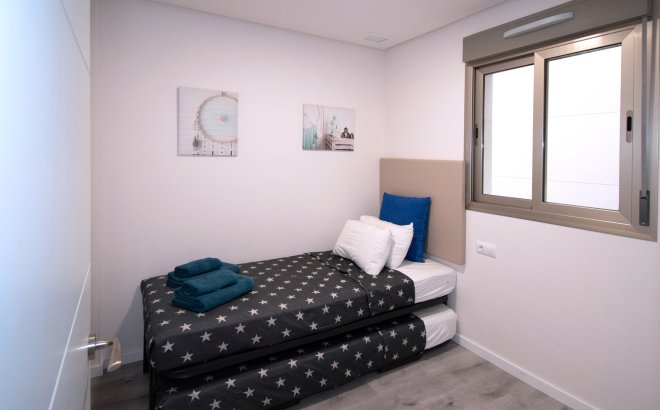 Revente - Appartement -
Orihuela Costa - Los Dolses