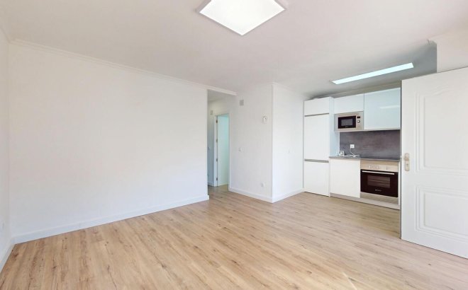 Resale - Bungalow -
Villamartin - Costa Blanca