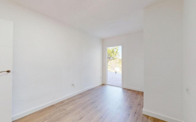 Resale - Bungalow -
Villamartin - Costa Blanca