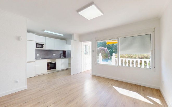 Resale - Bungalow -
Villamartin - Costa Blanca