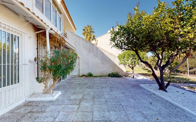 Resale - Apartment -
Orihuela Costa - Costa Blanca