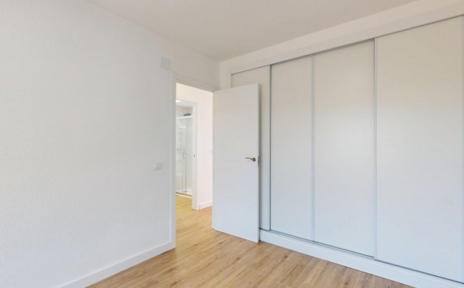 Resale - Apartment -
Orihuela Costa - Costa Blanca