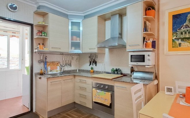 Resale - Apartment -
Torrevieja - Parque Acuático - Sector 25