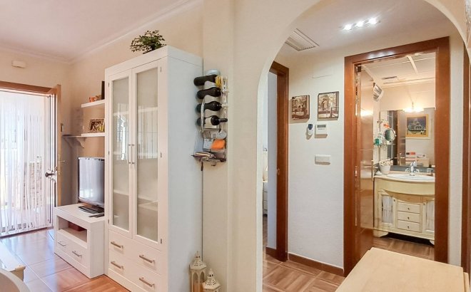 Resale - Apartment -
Torrevieja - Parque Acuático - Sector 25