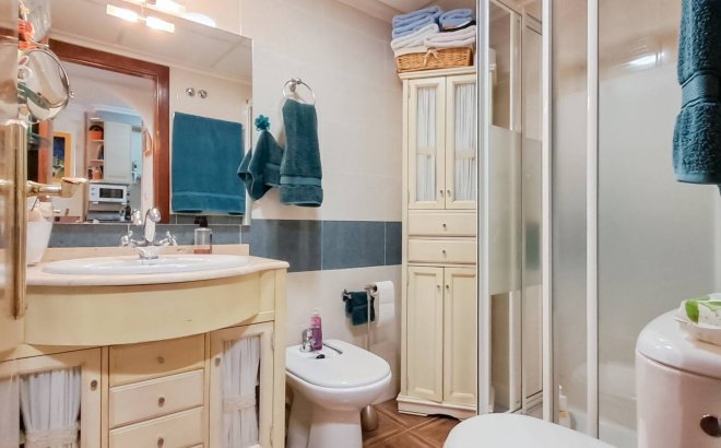 Resale - Apartment -
Torrevieja - Parque Acuático - Sector 25