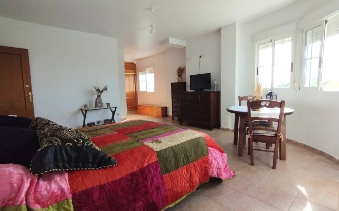 Resale - Villa -
Torrevieja - La Siesta - El Salado - Torreta