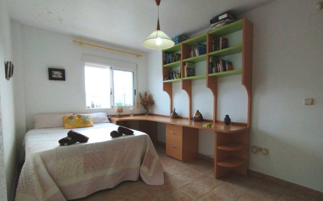 Resale - Villa -
Torrevieja - La Siesta - El Salado - Torreta