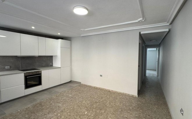 Resale - Apartment -
La Mata