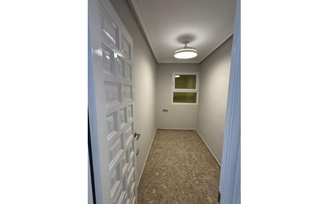 Resale - Apartment -
La Mata