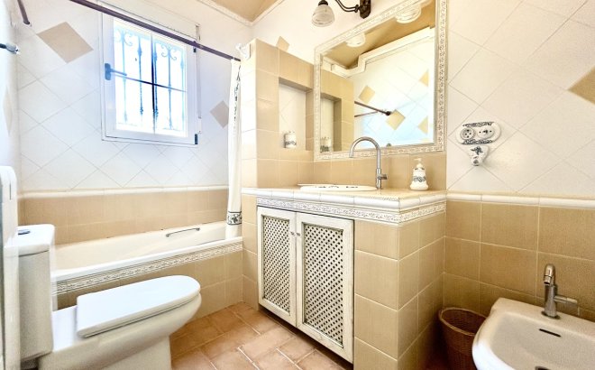 Resale - Villa -
La Mata - Costa Blanca