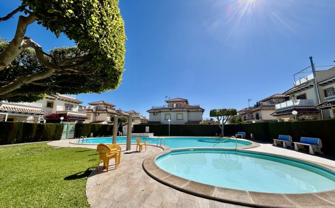 Revente - Penthouse -
Playa Flamenca - Costa Blanca